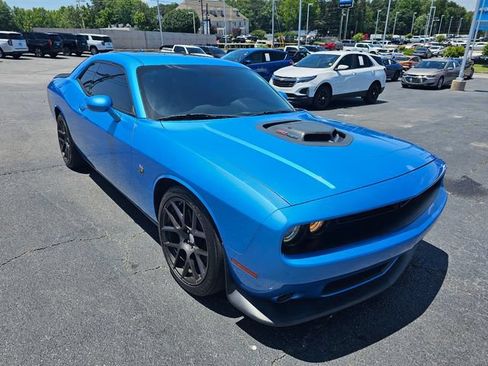 Used 2016 Dodge Challenger R/T Scat Pack RWD image 1