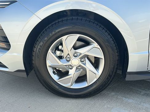 Used 2026 Hyundai Sonata SE FWD image 6