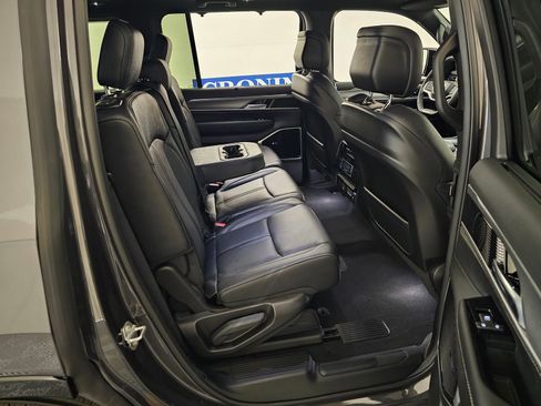 New 2026 Jeep Grand Wagoneer Limited AWD/4WD image 38