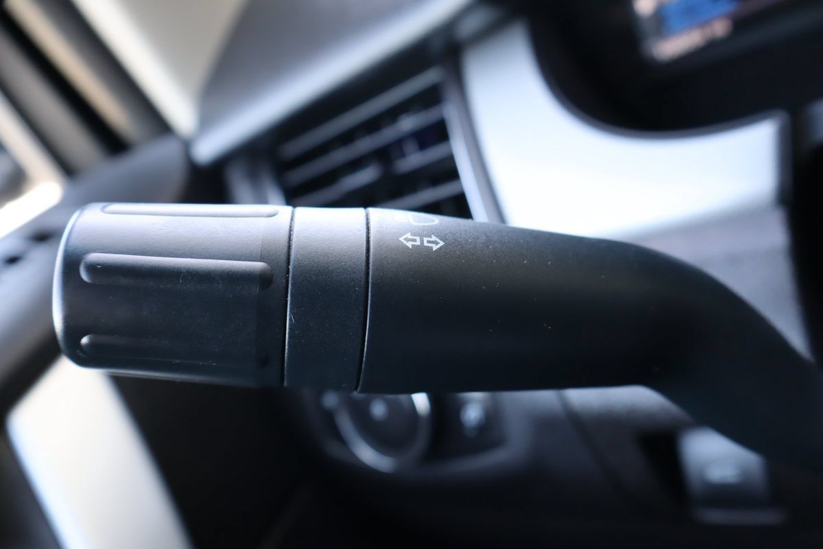 Used 2013 Ford Edge SEL FWD image 32