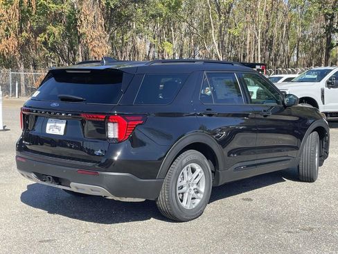 New 2026 Ford Explorer Active w/ Active Comfort Package RWD image 3