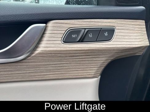 Used 2022 Hyundai Palisade Limited image 22