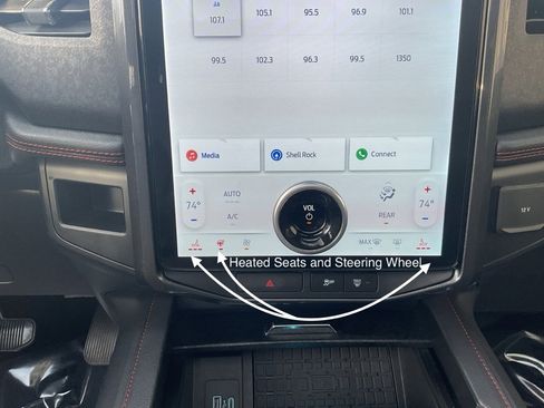 Used 2022 Ford Expedition Limited image 16