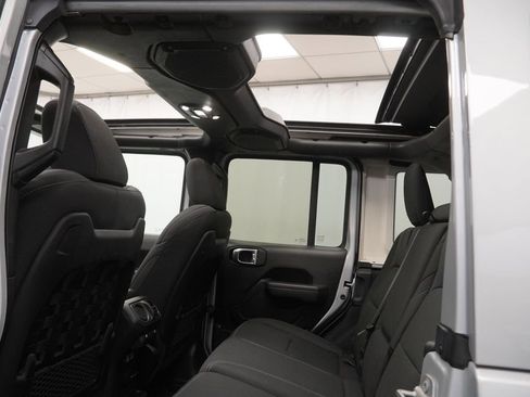 Used 2022 Jeep Wrangler Unlimited Rubicon 4xe w/ Cold Weather Group image 26