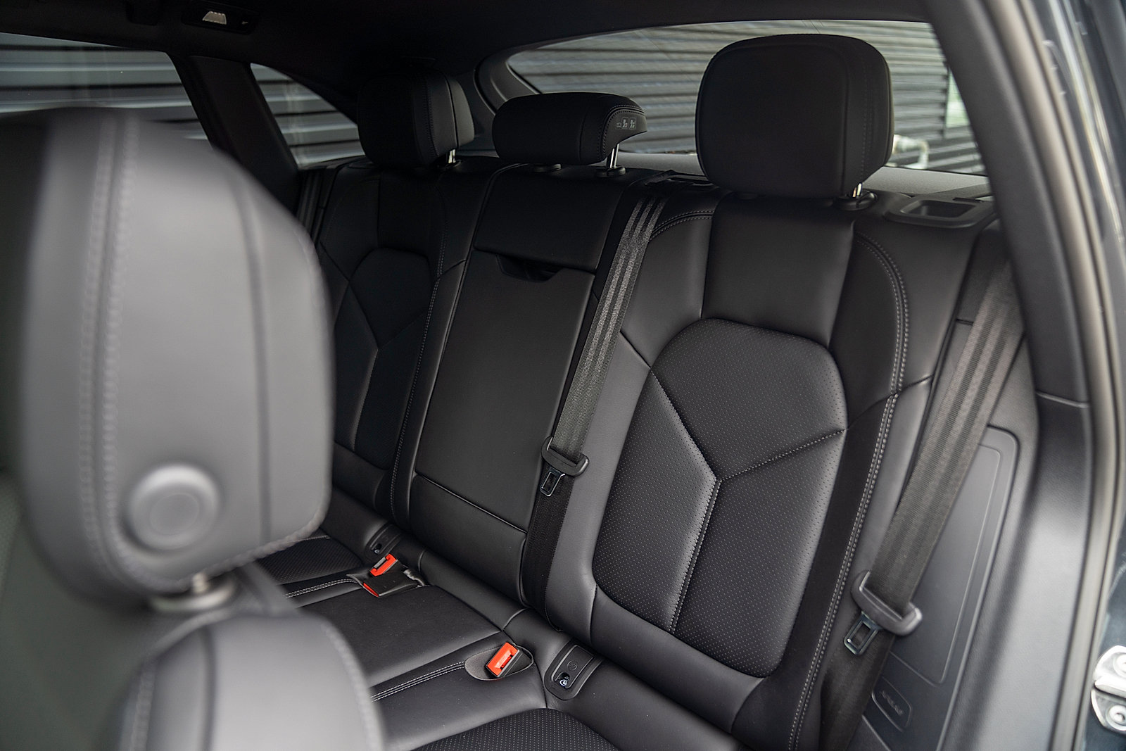Used 2026 Porsche Macan AWD/4WD image 20
