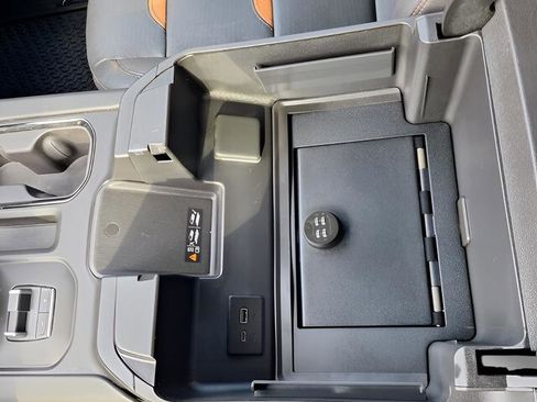 Used 2023 GMC Sierra 1500 AT4 w/ AT4 Preferred Package image 38