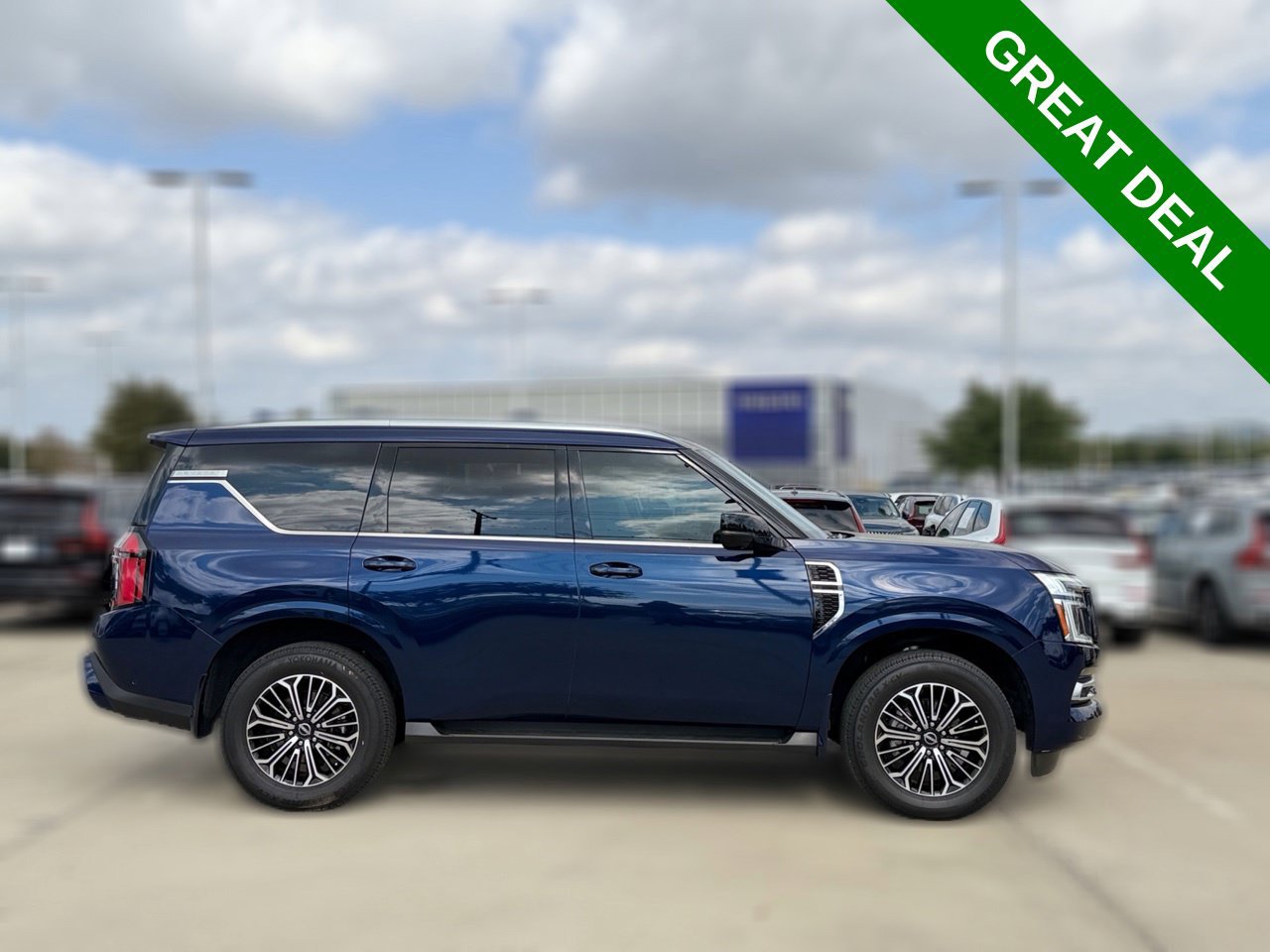 Used 2025 Nissan Armada Platinum w/ Convenience Package RWD image 5