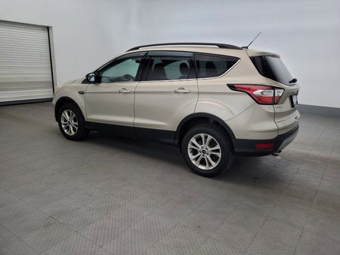 Used 2018 Ford Escape SE AWD/4WD image 3
