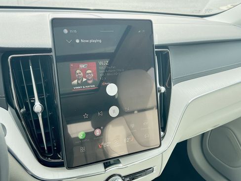 New 2026 Volvo XC60 B5 Ultra w/ Climate Package image 18