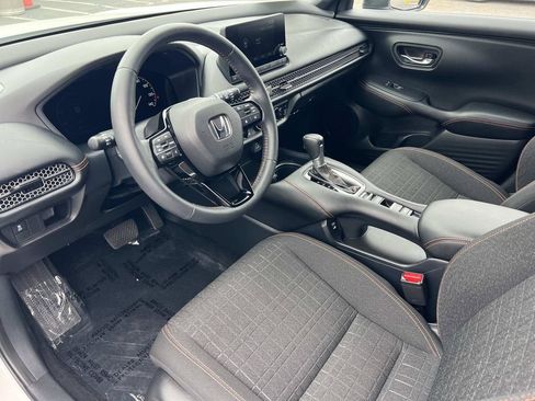 Certified 2024 Honda HR-V Sport image 5