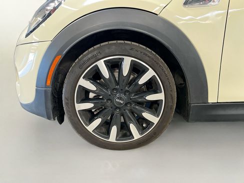 Used 2021 MINI Cooper S w/ 6.5" Touchscreen Package image 31