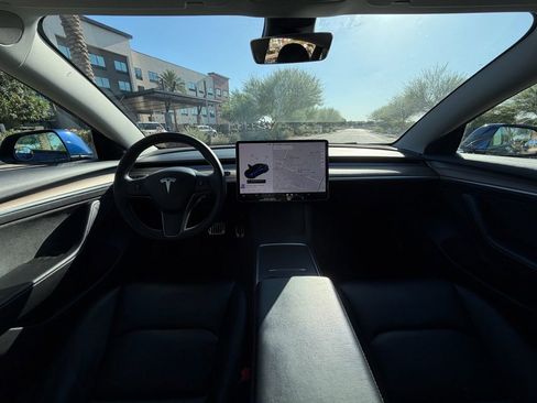Used 2022 Tesla Model 3 Long Range AWD/4WD image 11