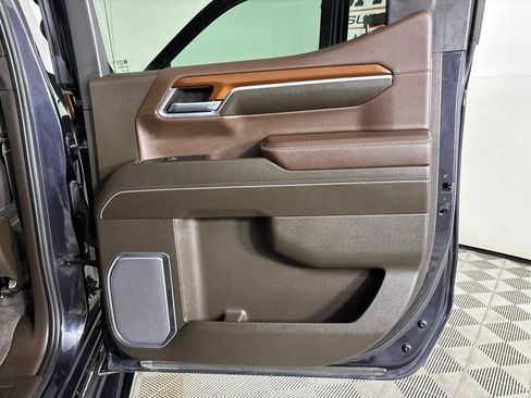 Used 2023 GMC Sierra 1500 Denali w/ Technology Package AWD/4WD image 25
