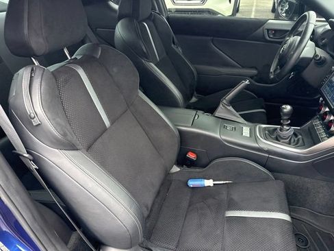 Used 2024 Toyota GR86 Premium RWD image 12
