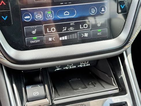 Used 2025 Subaru Outback Wilderness w/ Wilderness Package AWD/4WD image 16