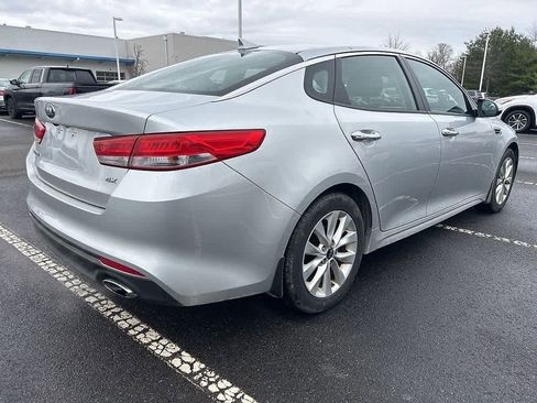 Used 2016 Kia Optima EX image 4