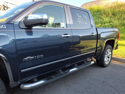 Used 2018 Chevrolet Silverado 1500 LTZ Z71 w/ Centennial Edition AWD/4WD image 5
