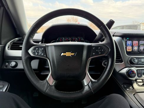Used 2018 Chevrolet Suburban Premier image 26