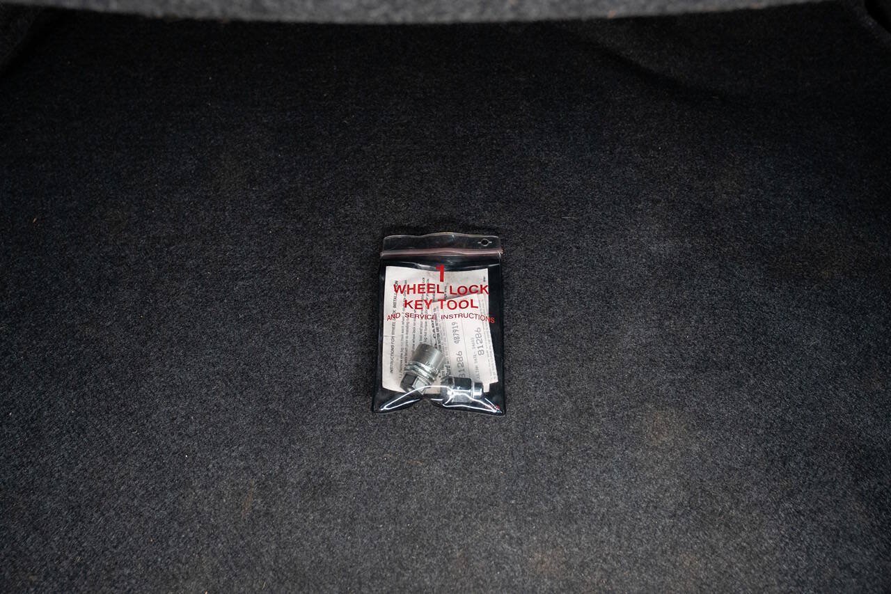 Used 2004 Ford Mustang Cobra RWD image 71