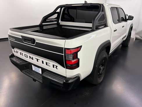 Used 2024 Nissan Frontier SV w/ Hardbody Edition AWD/4WD image 9