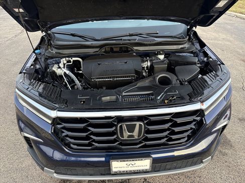 Used 2023 Honda Pilot Touring image 22