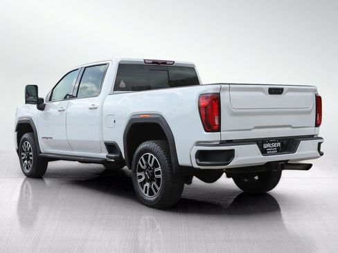 Used 2022 GMC Sierra 2500 AT4 w/ AT4 Preferred Package AWD/4WD image 3