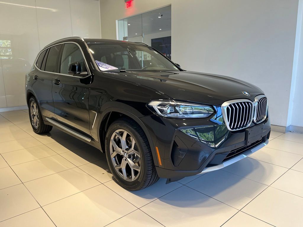 Used 2022 BMW X3 xDrive30i w/ Convenience Package w/ZPA AWD/4WD image 11