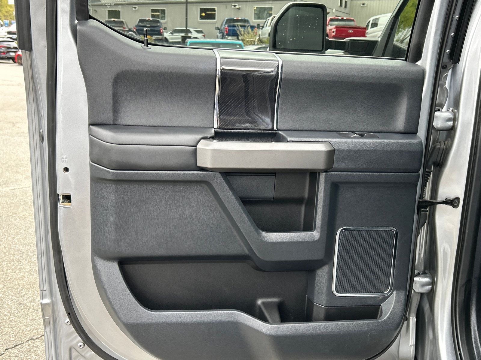 Used 2022 Ford F350 Platinum AWD/4WD image 24