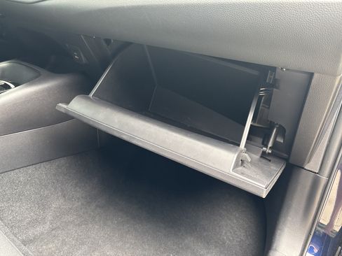 Used 2025 Toyota Corolla LE FWD image 26
