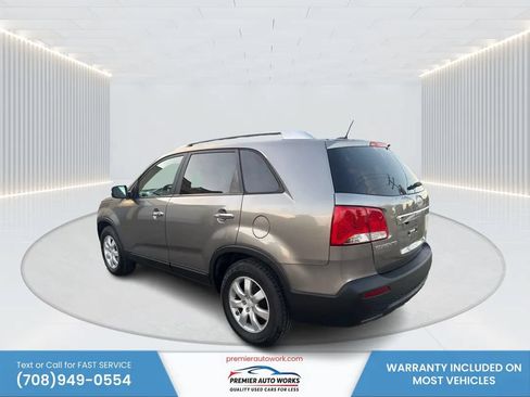 Used 2011 Kia Sorento 2WD w/ Convenience Pkg image 7
