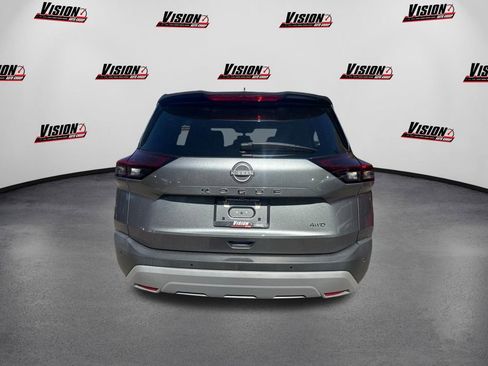 Used 2023 Nissan Rogue S image 6