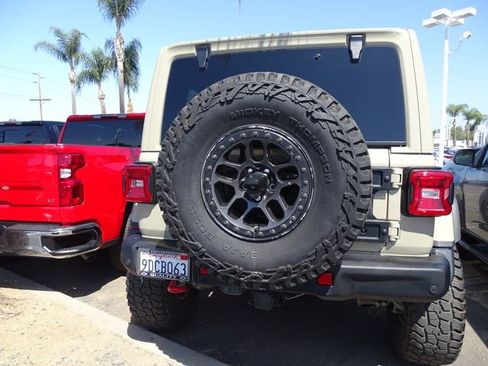 Used 2022 Jeep Wrangler Unlimited Rubicon w/ Xtreme Recon 35" Tire Package AWD/4WD image 3