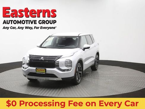 Used 2024 Mitsubishi Outlander SE AWD/4WD image 53