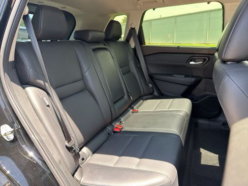 Certified 2023 Nissan Rogue SV w/ SV Premium B Package AWD/4WD image 18