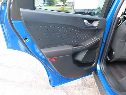 Used 2020 Ford Escape SE FWD image 18