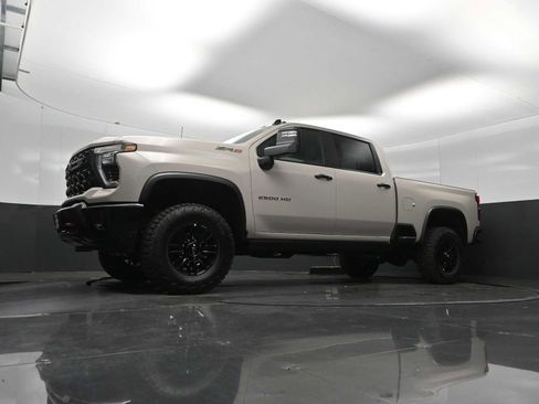 New 2026 Chevrolet Silverado 2500 ZR2 AWD/4WD image 62