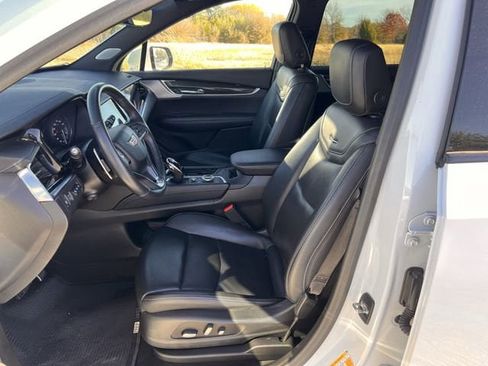 Certified 2022 Cadillac XT6 Sport w/ Technology Package image 23