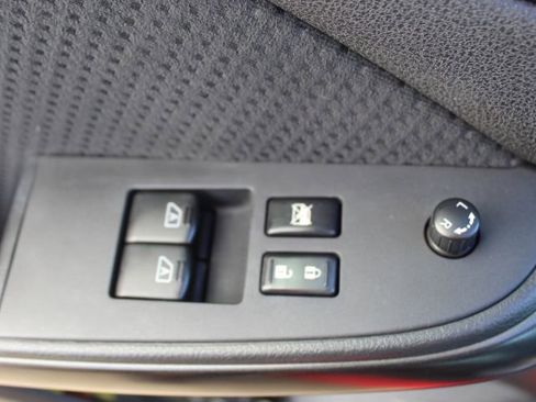 Used 2010 Nissan Altima 2.5 S w/ Premium Pkg image 14