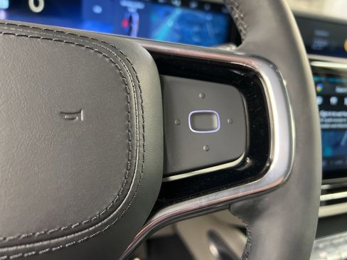 New 2026 Lincoln Nautilus Premier image 20