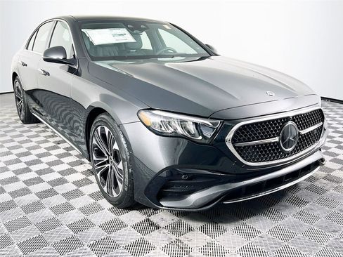 New 2026 Mercedes-Benz E 350 4MATIC Sedan image 8