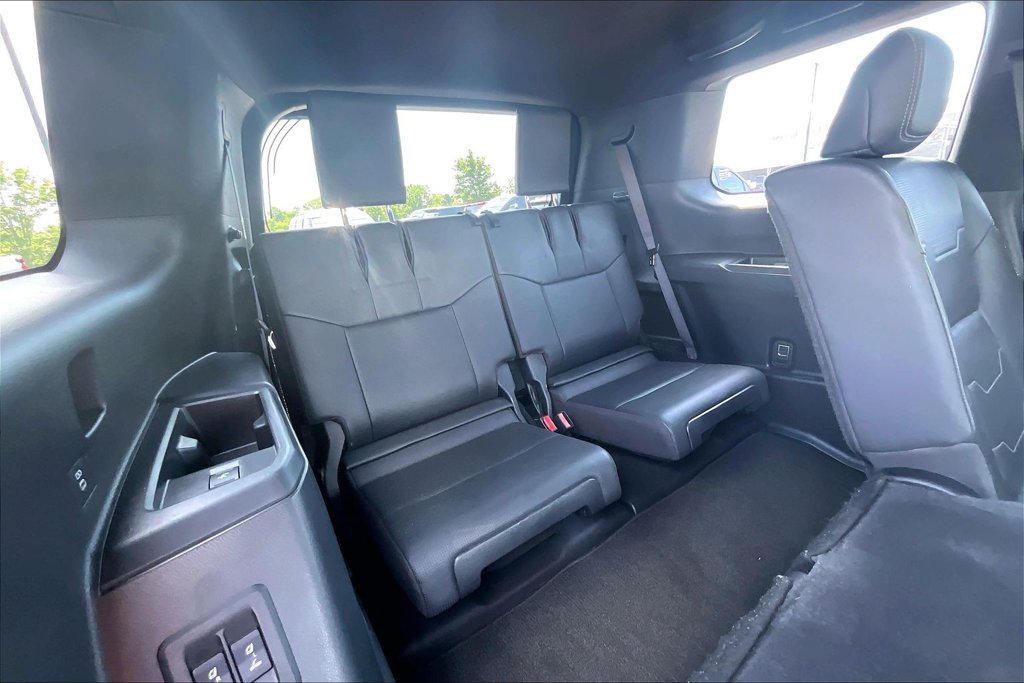 Used 2024 Lexus GX 550 w/ Cold Area Package AWD/4WD image 28