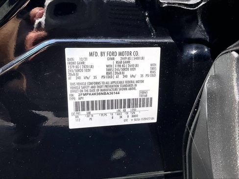Used 2022 Ford Edge Titanium w/ Equipment Group 301A AWD/4WD image 19