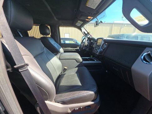Used 2015 Ford F250 Lariat w/ Lariat Ultimate Package image 15