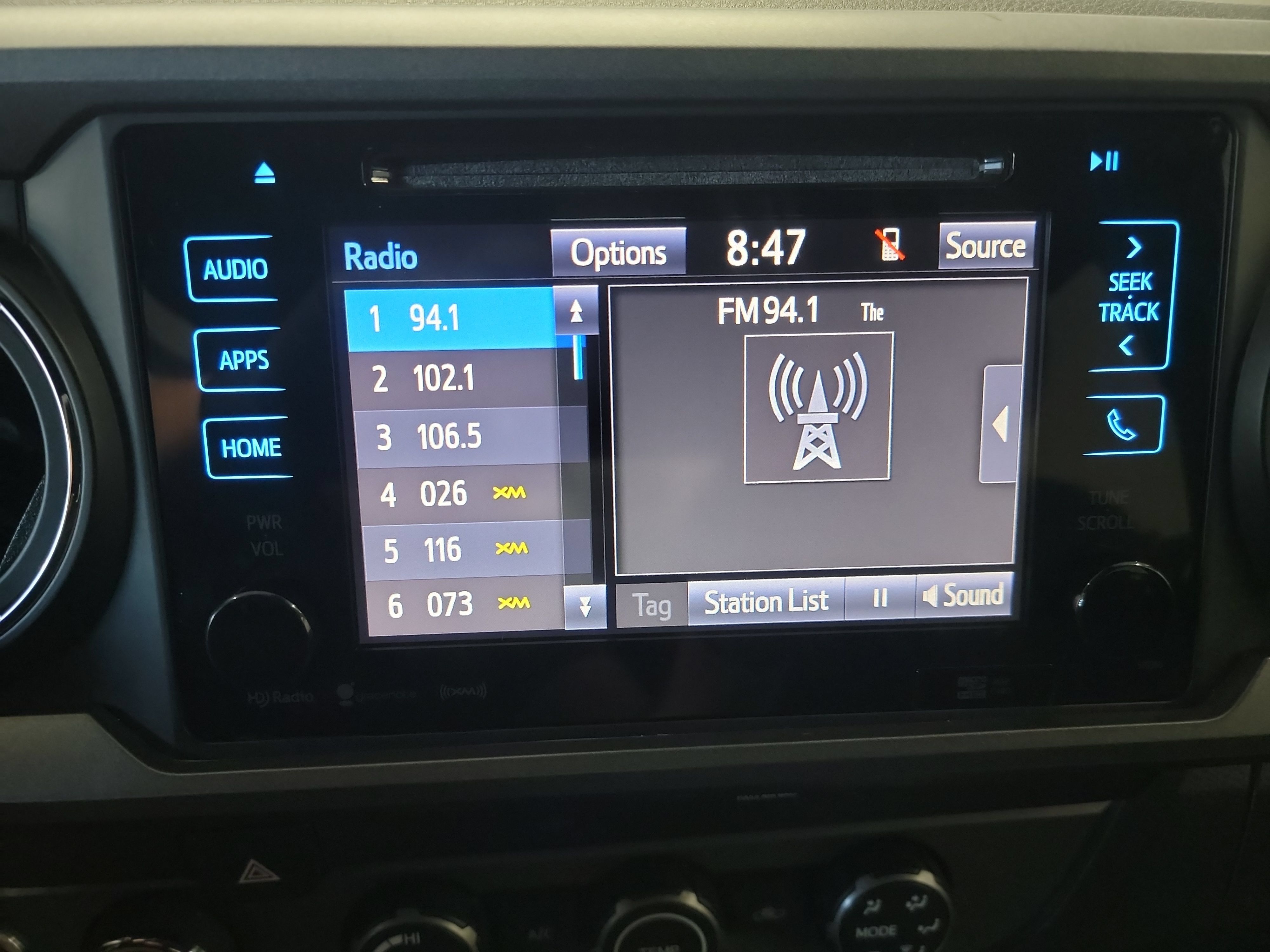 Used 2019 Toyota Tacoma TRD Sport AWD/4WD image 22