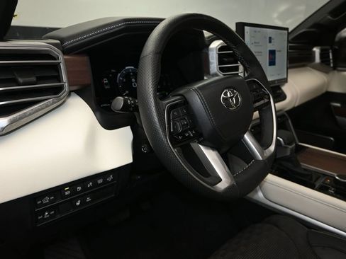 Used 2022 Toyota Tundra Capstone AWD/4WD image 12