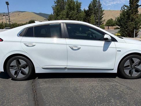Used 2020 Hyundai Ioniq Limited FWD image 2