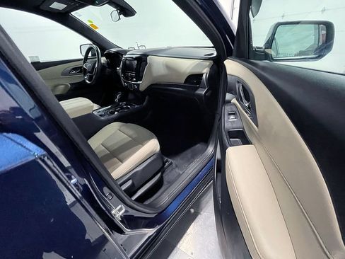 Used 2023 Chevrolet Traverse LS AWD/4WD image 27