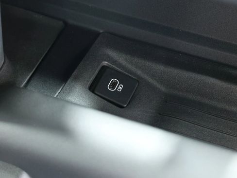 Used 2023 Land Rover Defender 110 Carpathian Edition image 87