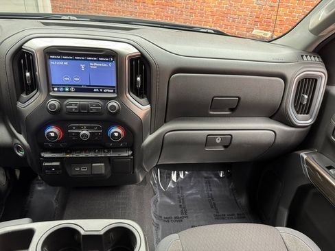 Used 2019 Chevrolet Silverado 1500 LT w/ All-Star Edition image 17