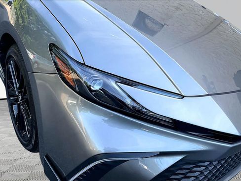 Certified 2025 Toyota Camry SE FWD image 28